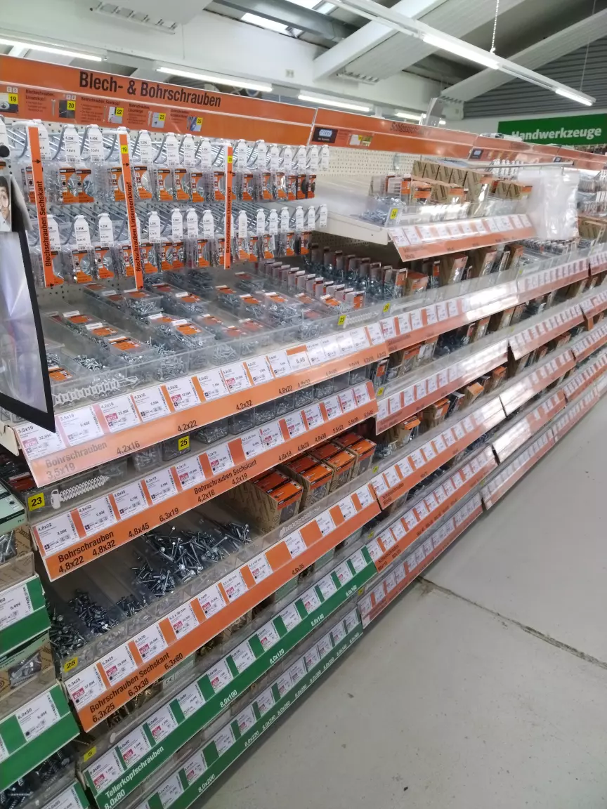 Sortiment: Eisenwaren Sortiment: Eisenwaren